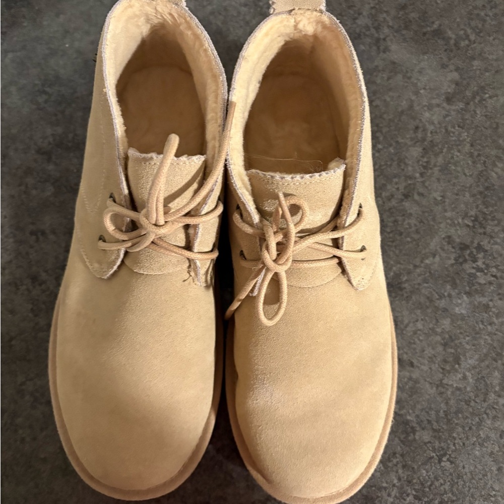Bearpaw Skye Chukka Boots Tan Suede Lace-Up Ankle Boots